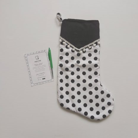 Black spots stocking front