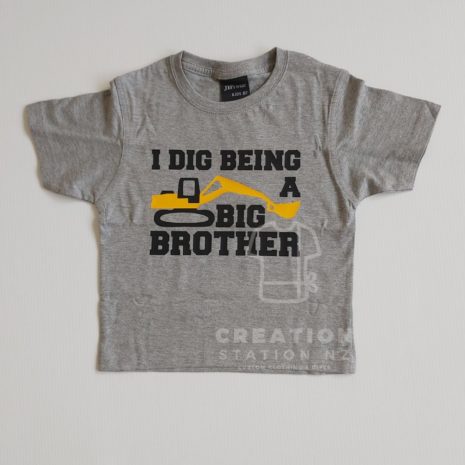 I dig being a big brother print in black on a grey tshirt with a yellow excavator